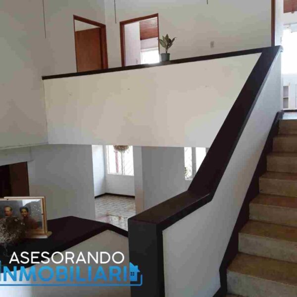 CASA PARA USO COMERCIAL O VIVIENDA EN EL BARRIO EL PRADO - Imagen 5
