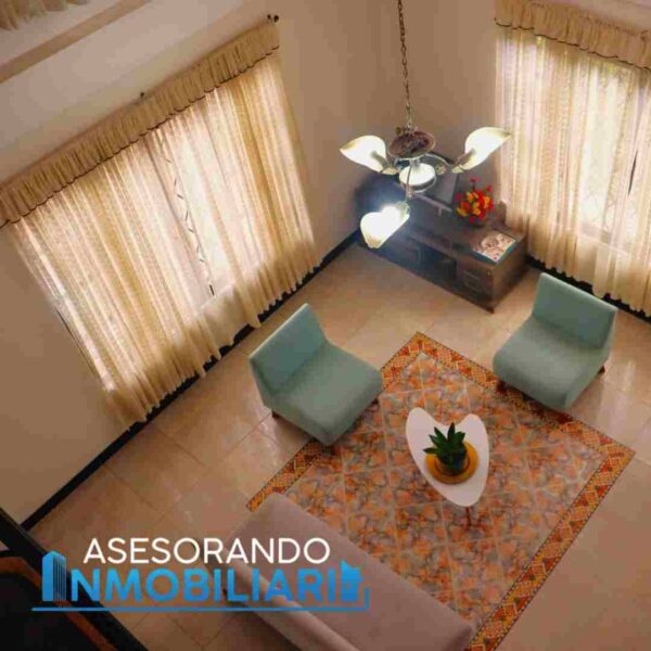 HERMOSA CASA CON RENTA ADICIONAL EN FLORENCIA - Imagen 2