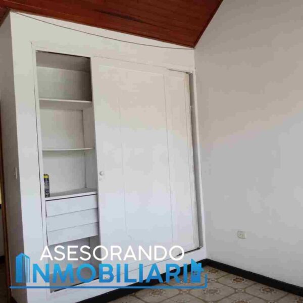 CASA PARA USO COMERCIAL O VIVIENDA EN EL BARRIO EL PRADO - Imagen 3