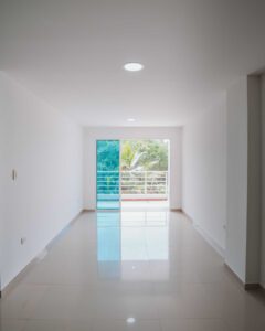 Sala amplia e iluminada del apartamento en venta en Torres de Sión Florencia Caquetá