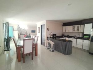 Casa en venta Florencia Caquetá – cocina integral moderna y comedor