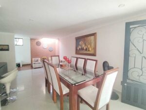 Casa en venta Florencia – comedor integrado y funcional