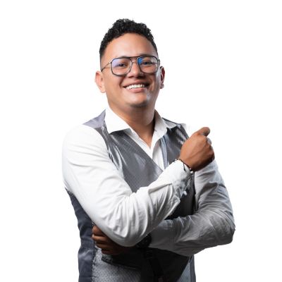 Camilo Barrera, asesor inmobiliario experto en marketing digital y ventas en Florencia, Caquetá.