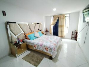 Vivienda en venta en Abbas Turbay Florencia alcoba auxiliar con closet