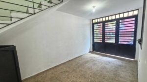 Casa barrio Altamira Florencia parqueadero y garaje independiente