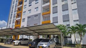 Parqueadero privado cubierto en edificio Torres de Baruc