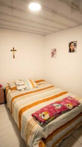 Segunda habitación iluminada en casa en venta Florencia