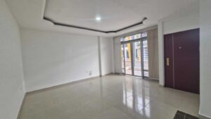 Vista de la sala y comedor en vivienda en venta el bosque