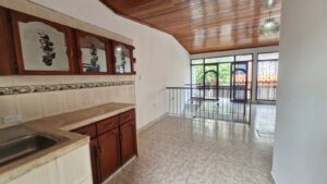 Espacio integrado de cocina comedor en inmueble en venta Florencia Caquetá