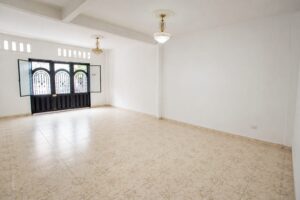 Sala principal de la casa venta barrio estrella en Florencia