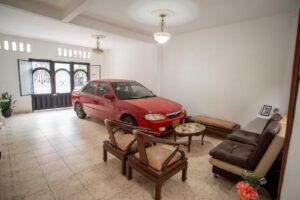 Inmueble en venta en Florencia con garaje integrado a la sala