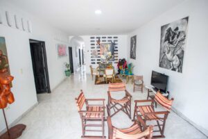 Inmueble en venta en Florencia área de sala y comedor independiente