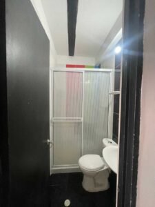 Baño enchapado de apartamentos en venta florencia