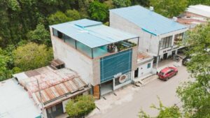 Casa en venta en Florencia Caquetá fachada sobre avenida principal