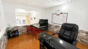 Casa venta Villa Natalia estudio o espacio de trabajo en casa