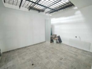 Casa barrio kamani florencia patio amplio con zona de lavado independiente