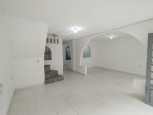 Casa disponible en barrio kamani florencia sala comedor espaciosa