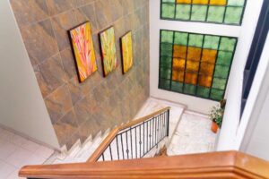 Casa comercial venta florencia zona de descanso en escaleras principales