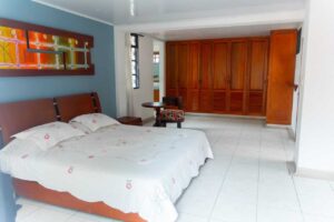 Casa comercial venta florencia amplia habitacion ideal para oficina principal