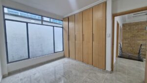 Hogar en venta en Cunduy segunda habitación con excelente luz natural.