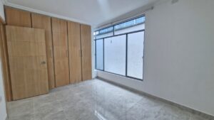 Casa disponible en Florencia alcoba principal espaciosa.