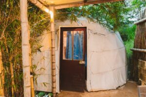 Finca en venta en Florencia Caquetá vista exterior del alojamiento glamping.