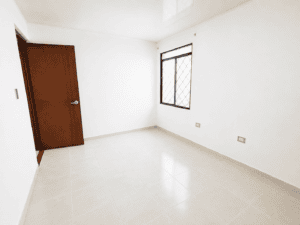 Habitaciones auxiliares con clóset en casa en venta Altavista Florencia