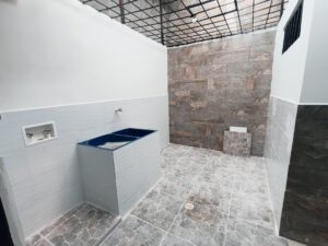 Patio de ropa y área de lavado en casa en venta Conjunto Altavista