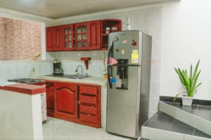 Cocina integral funcional y moderna en casa en venta en el barrio El Cunduy.